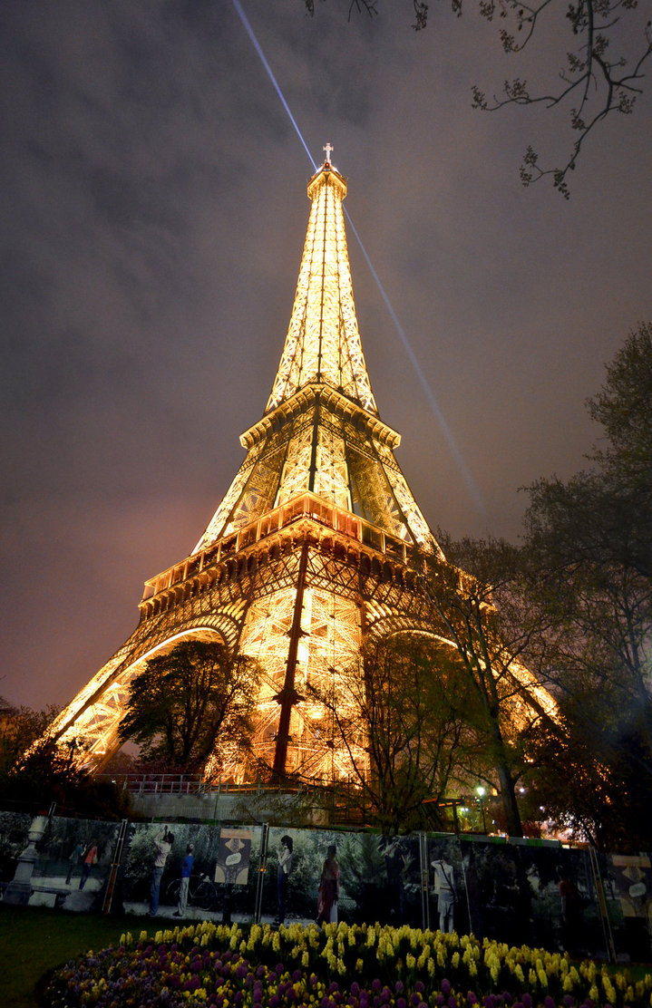 Ştiaţi că… Turnul Eiffel a fost proiectat folosind